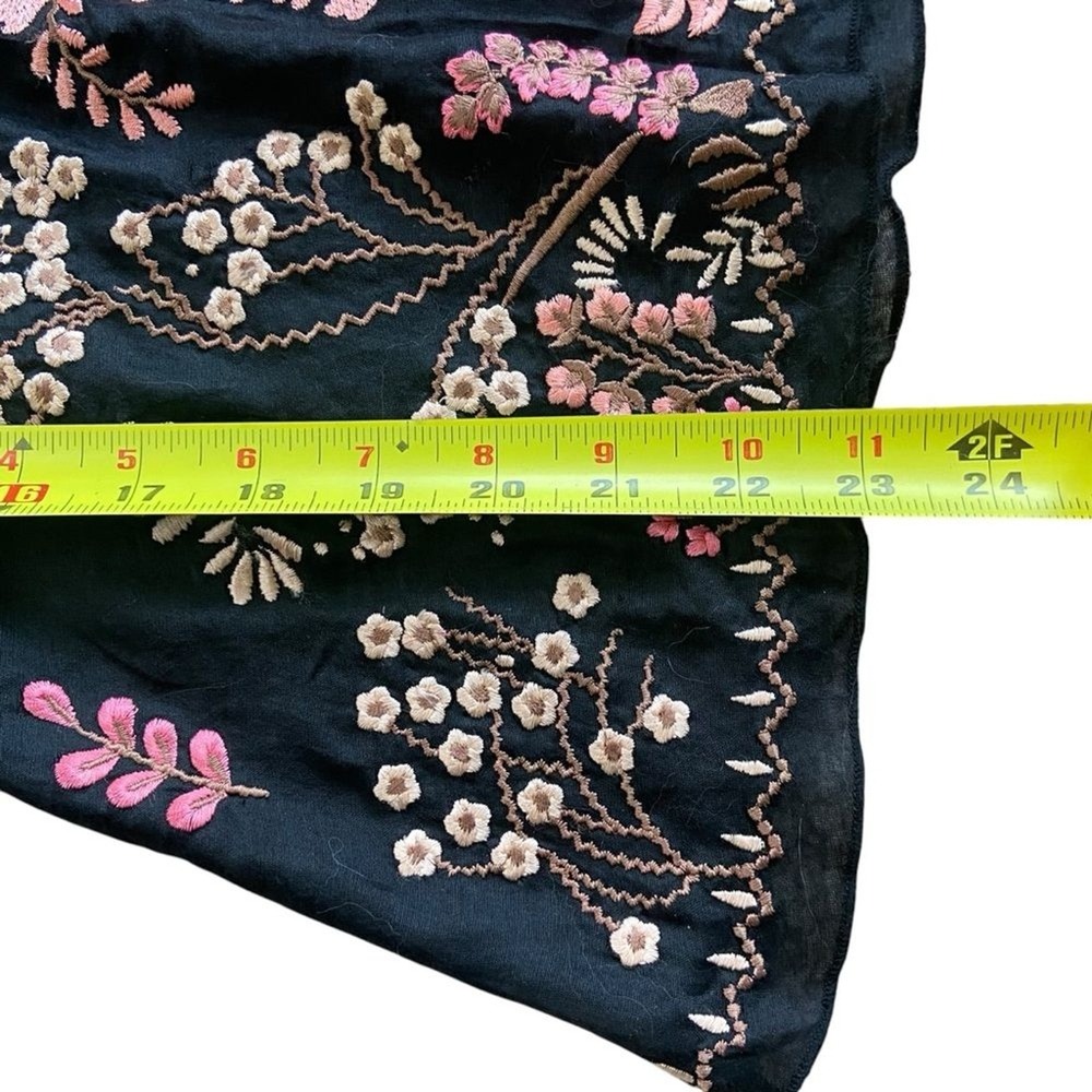 Sundance Black‎ Silk Blend Embroidered Long Sleeve Top Black Women's Size 4 - Picture 9 of 9